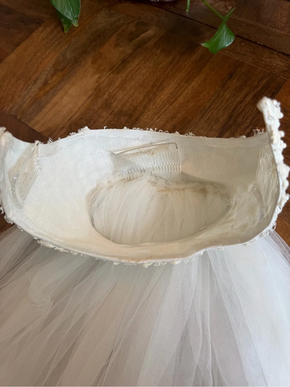 White Pearl & Lace Beaded Tulle Veil Wedding Headpiece w/ Combs Hand Sewn Women